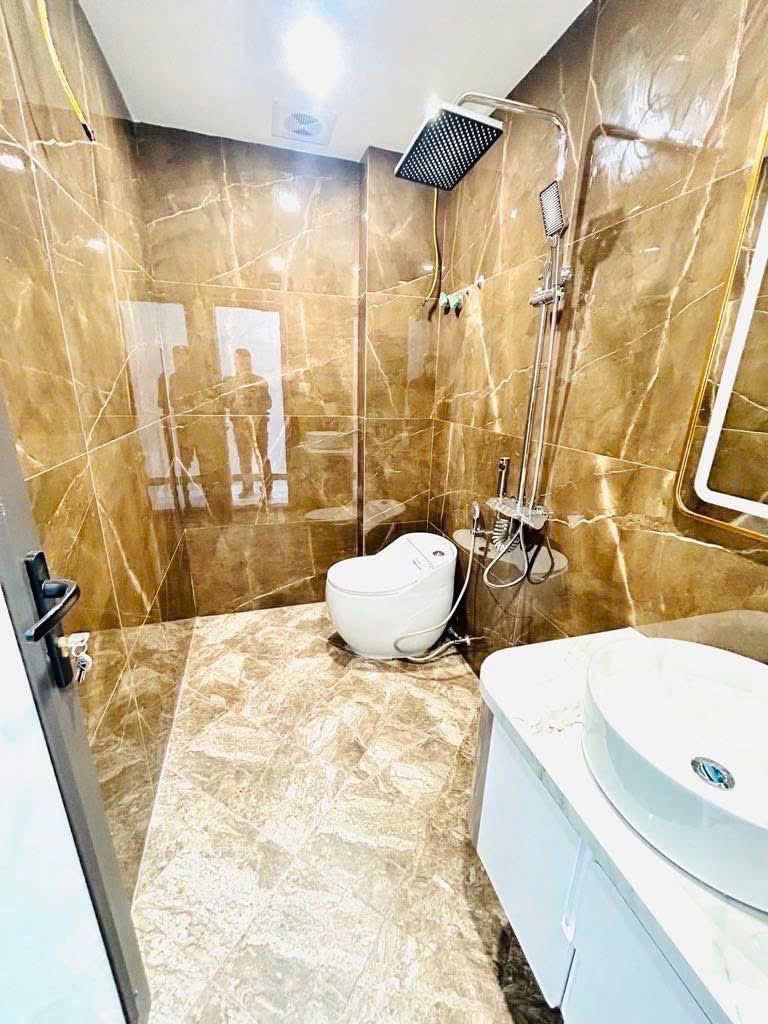 BÁN NHÀ MẶT NGÕ XUÂN ĐỈNH, 62M x 6 TẦNG, MT 4,5m, Ô TÔ ĐỖ CỬA, LÔ GÓC THOÁNG SÁNG, DÂN XÂY, CHỈ 14