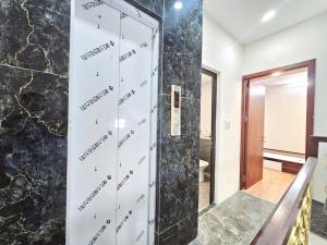 Bán Nhà 6 Tầng Mới, Thang Máy, Khu Tăng Thiết Giáp - Hiếm Có, 7.3 Tỷ