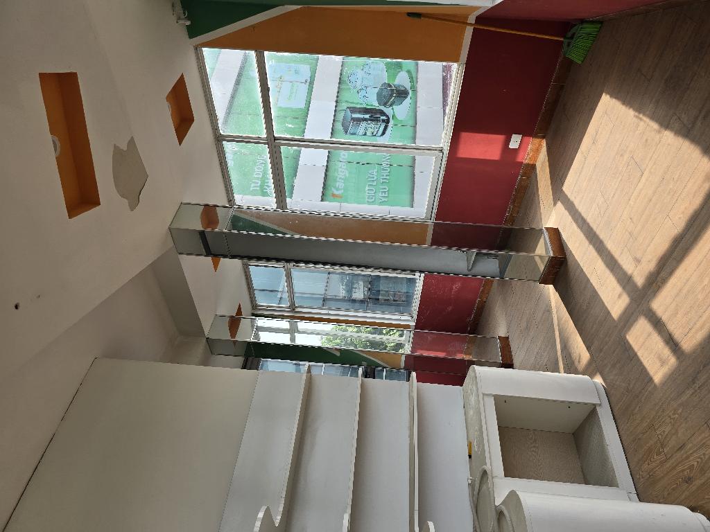 Nhà 5 tầng LÔ GÓC 3 THOÁNG Mặt đường Nguyễn Trãi Thanh Xuân 25m2, dòng tiền 30tr/tháng. Miễn MG-TG