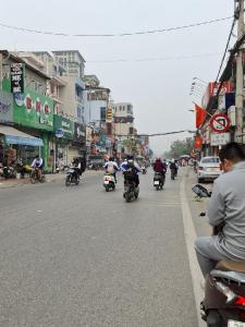 LÔ GÓC  3 THOÁNG - TRUNG TÂM PHỐ XỐM phú Lãm Hà Đông giá đầu tư 3 tỷ