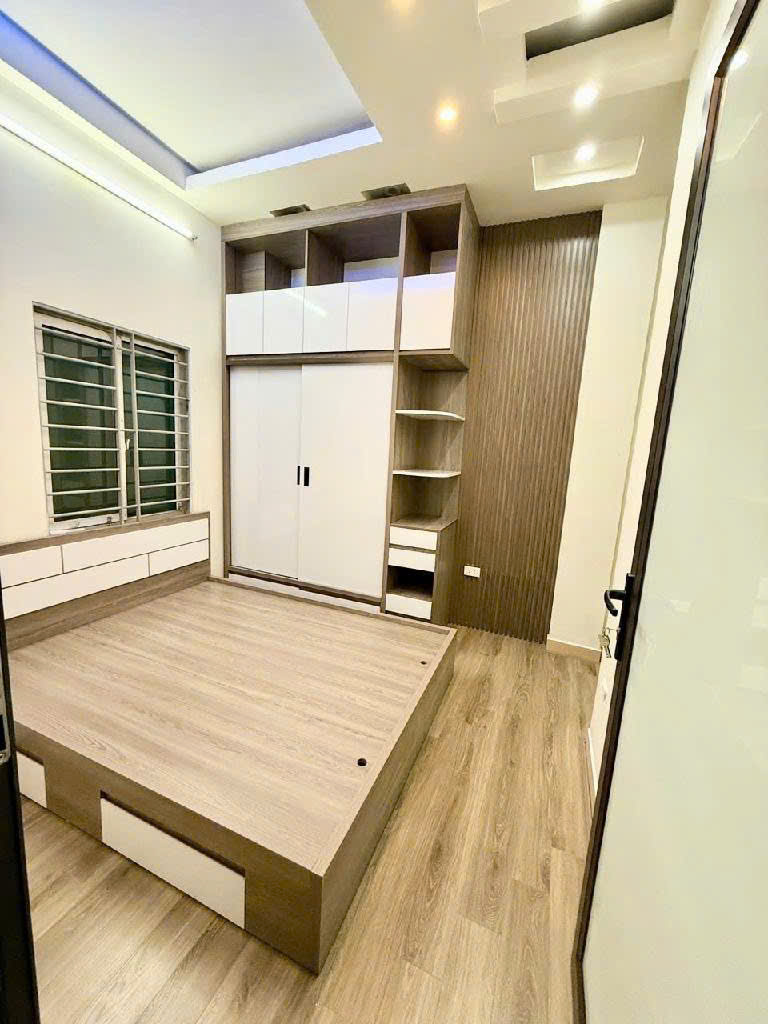 Bán nhà đẹp phố Thịnh Quang, nội thất hiện đại, 2 thoáng, 40m2, hơn 7 tỷ