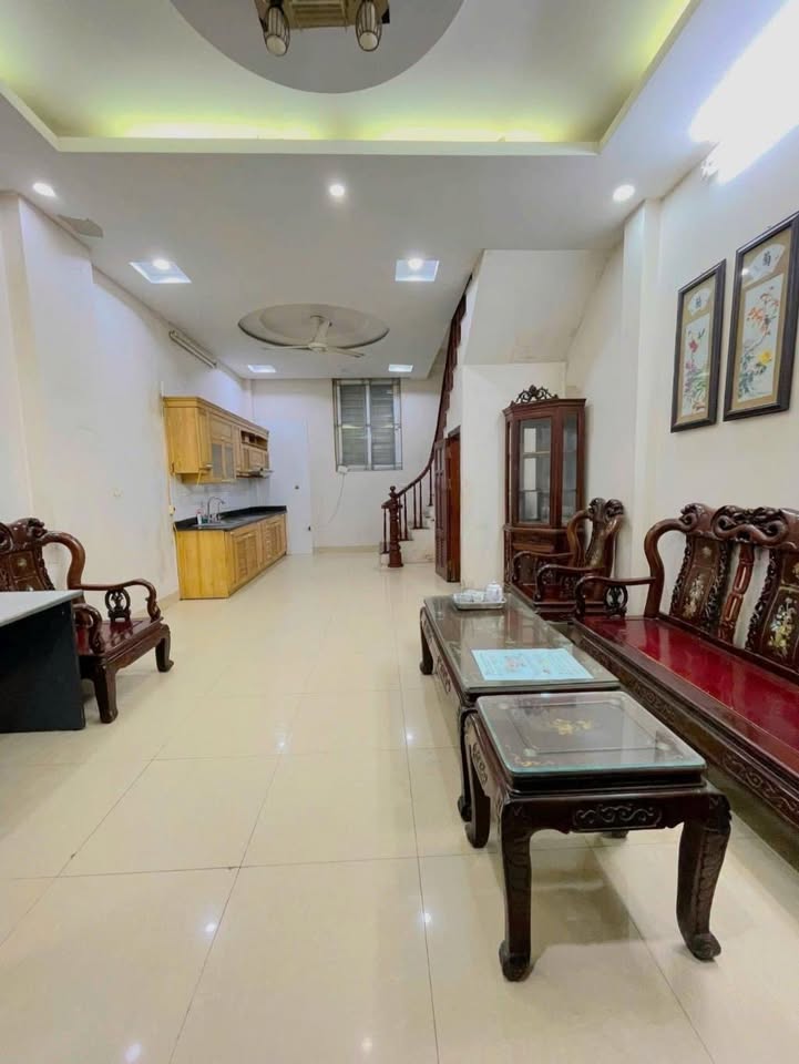 Giá sốc - Bán nhà Lê Đức Thọ, 2 bước ra đường ô tô, sổ nở hậu, 68m2, giá đầu tư 8 tỷ 390