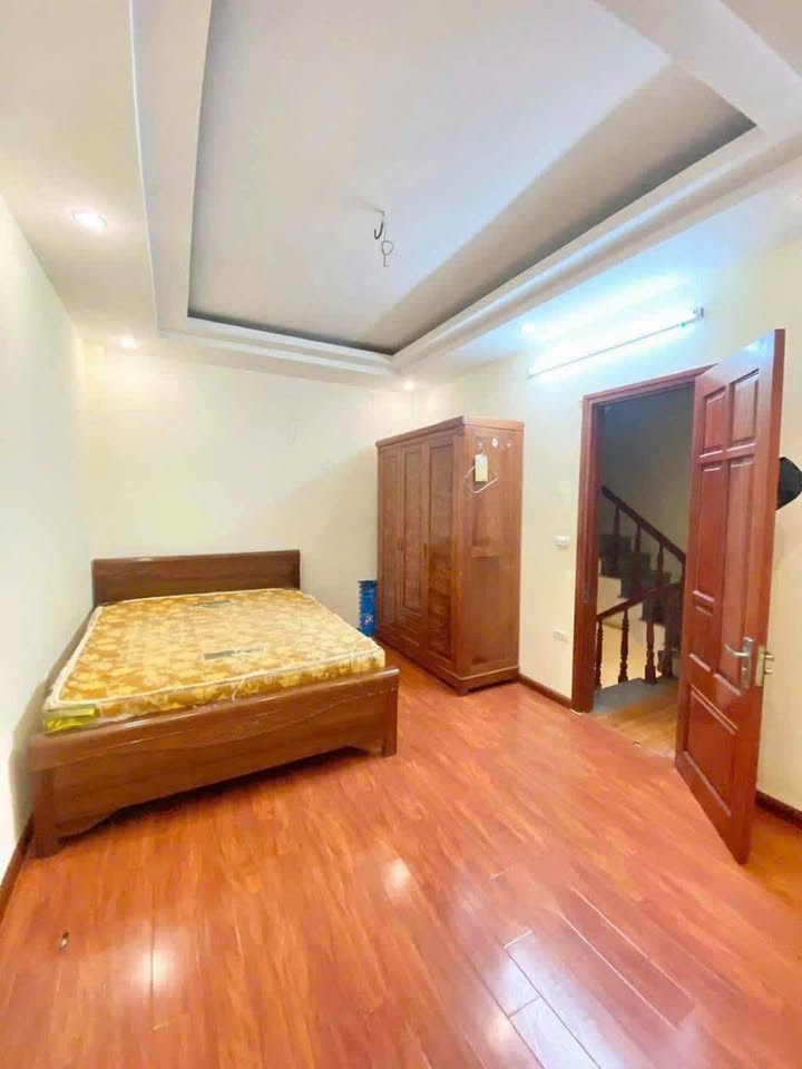 Bán nhà Mễ Trì, dân xây, ô tô đỗ cửa, thông, kinh doanh, sổ nở hậu, 41m, hơn 7 tỷ