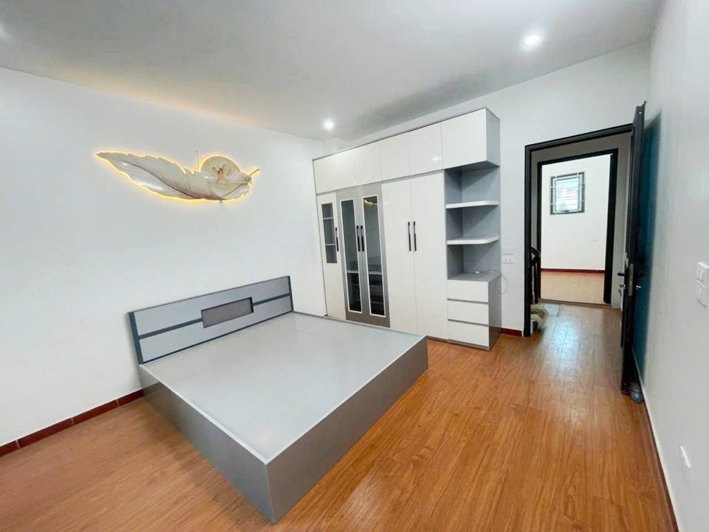 Bán nhà Lê Đức Thọ, gần phố, 15m ra đường ô tô tránh, ngõ thẳng tắp, 40mx5, hơn 7 tỷ