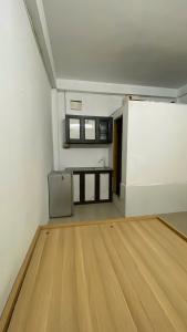 Bán nhà Trung Văn, 30m ra đường ô tô, gần hồ điều hoà, chợ sầm uất, 6 tầng, giá 6 tỷ