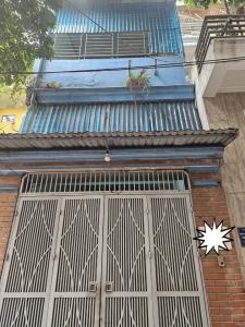 CHỈ 3 TỶ100 CÓ NGAY NHÀ Ở TRUNG TÂM MỸ ĐÌNH-DÂN XÂY-3 TẦNG-NGÕ 3 GÁC, 50M RA PHỐ.