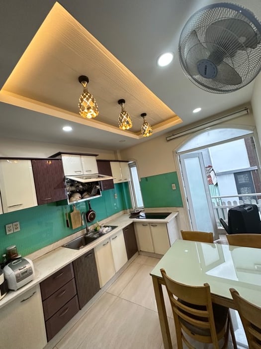 HÀNG HOT P7 TÂN BÌNH - CÁCH 1 CĂN RA MT BÀNH VĂN TRÂN - HXH NGỦ TRONG NHÀ - NHÀ THIẾT KẾ ĐẸP - 5 TẦNG BTCT - NHỈNH 7TỶ,
