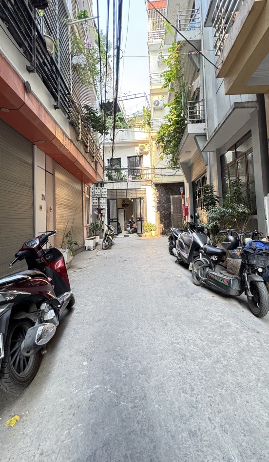 NHÀ MẶT NGÕ THÔNG PHỐ TRẦN CUNG: DT 40M2 – GIÁ 8,5 TỶ CÒN THƯƠNG LƯỢNG