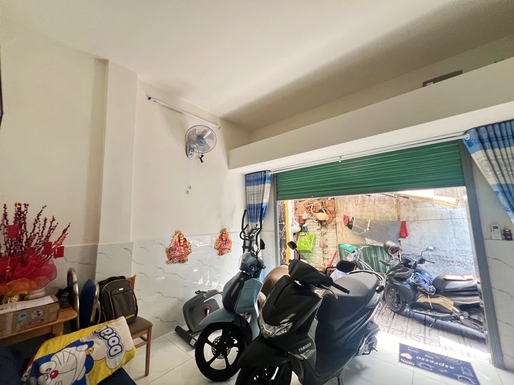 Bán nhà đẹp gần 50m2 ngay Kha Vạn Cân. Khu dân cư thân thiện.Nhỉnh 3 Tỷ.LH 0779893280