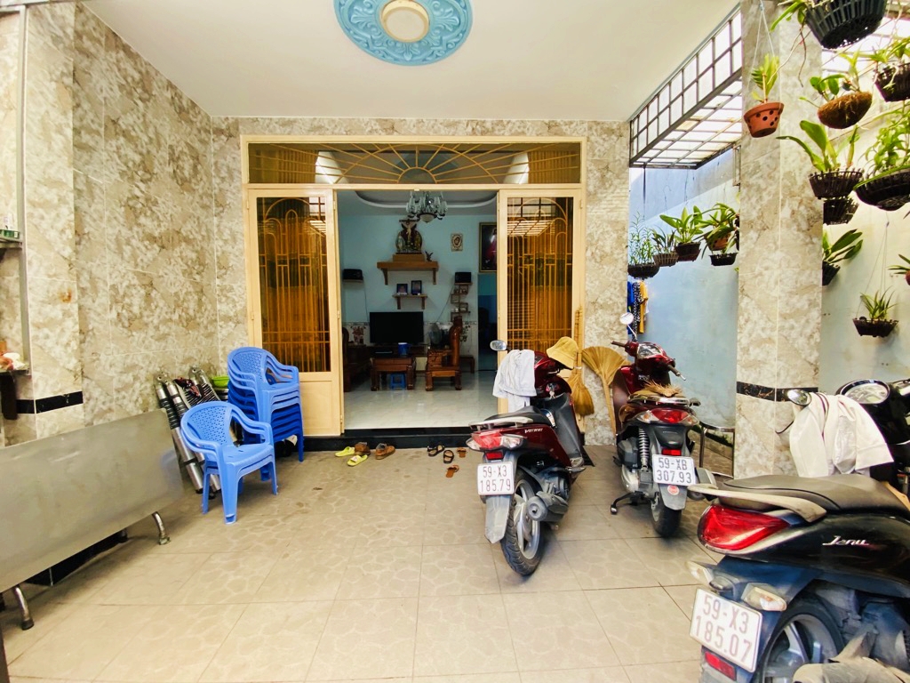 Bán nhà HXH thông thoáng ngay Tô Ngọc Vân, Tam Phú. DT 5x20m, vị trí đắc địa.Chỉ 8,2 Tỷ