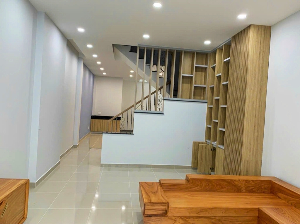 Bán nhà HXH Hoàng Diệu 2 - Linh Trung, 4PN, Sân Ô Tô - DT 4.5x19m.Nhỉnh 8 Tỷ