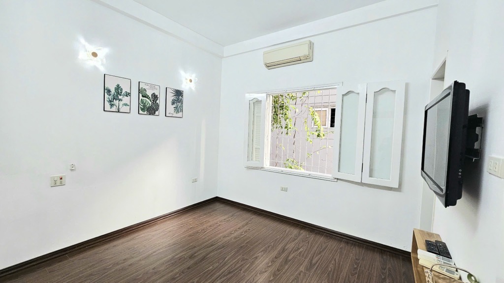 Bán nhà riêng tại Phường Hoàng Văn Thụ, Hoàng Mai, Hà Nội diện tích 51m2 giá 7.9 Tỷ