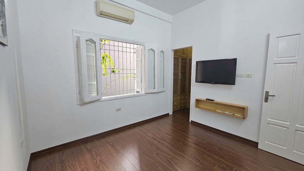 Bán nhà riêng tại Phường Hoàng Văn Thụ, Hoàng Mai, Hà Nội diện tích 51m2 giá 7.9 Tỷ