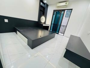 Nhà 6 tầng mới đẹp trung tâm Mỹ Đình gần ô tô gần phố tiện ích ngập quanh nhà. 6.68 tỷ