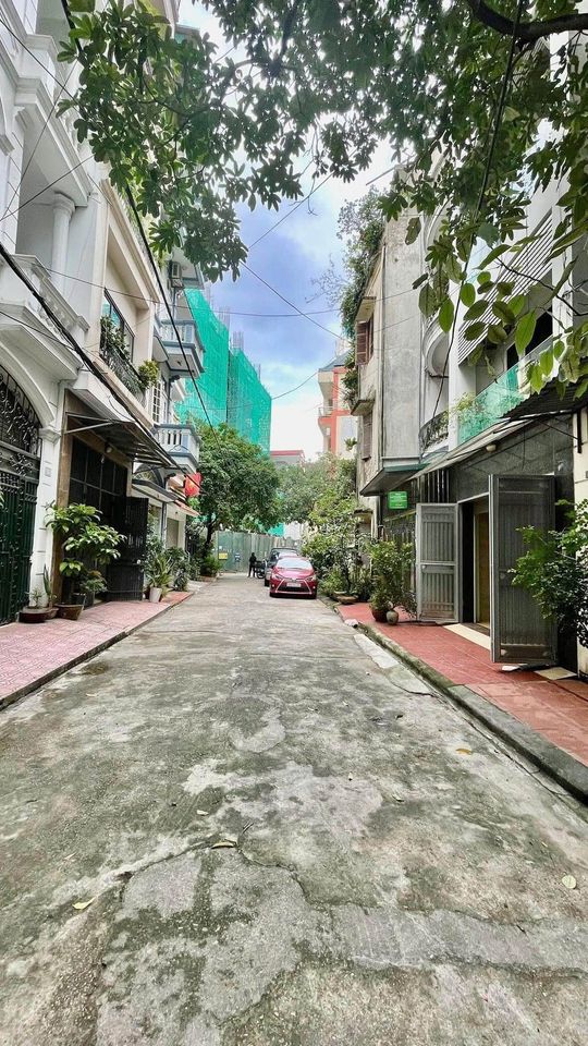 Nhà đẹp 2 mặt ngõ tại Khương Trung 41m2 giá chỉ 6,2 tỷ