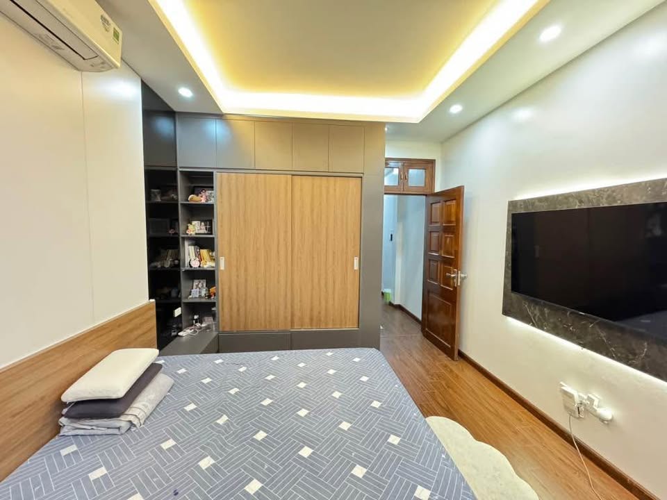 BÁN NHÀ 3 TẦNG, HẺM XE HƠI, NGAY NGÃ SÁU CỘNG HÒA -  QUẬN 10, 4.1x12m, GIÁ 10.9 TỶ