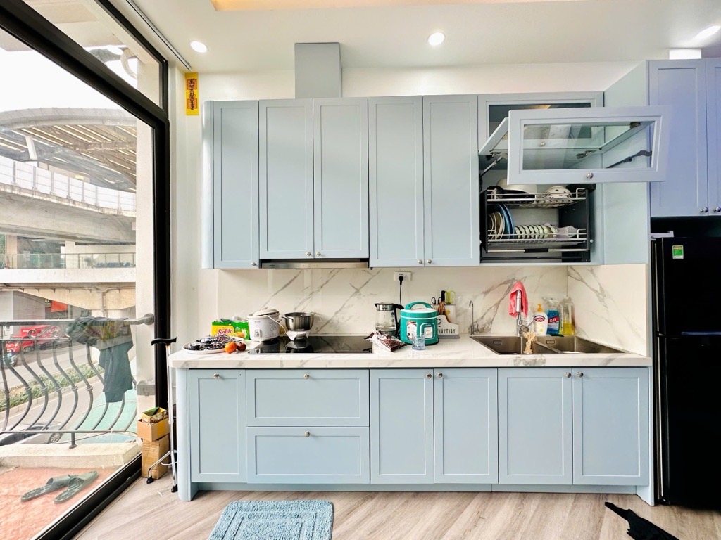 MẶT PHỐ LỚN – KINH DOANH, VỈA HÈ RỘNG - Ô CHỜ THANG MÁY - NHÀ MỚI ĐẸP FULL NỘI THẤT XỊN.