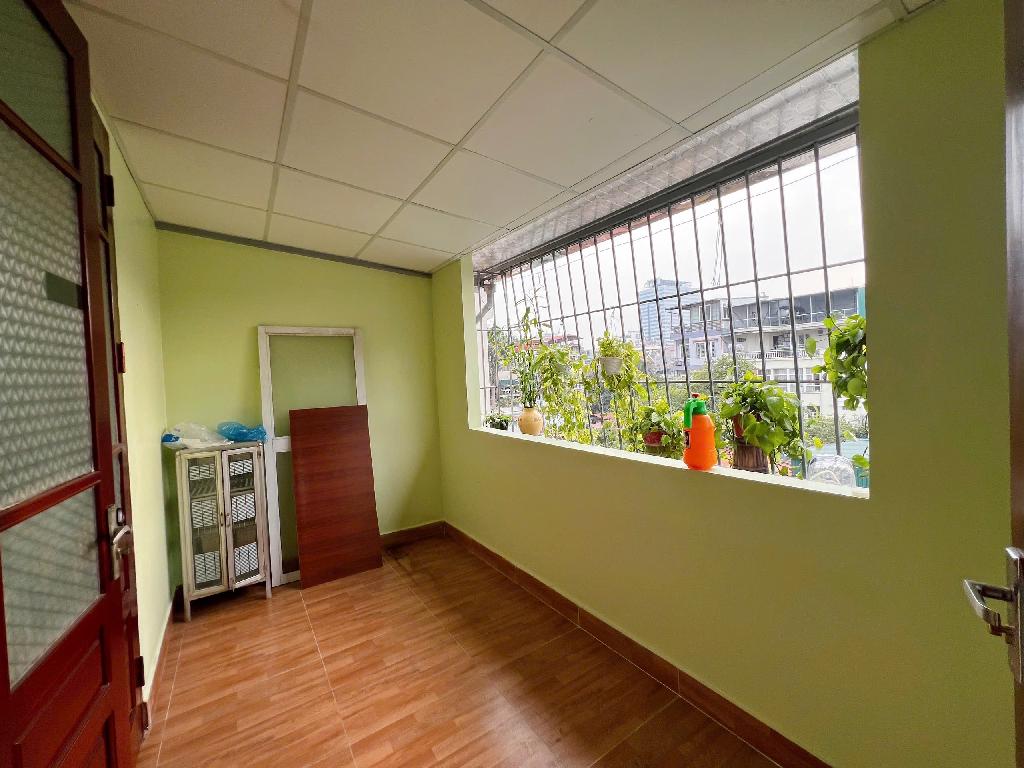 XÃ ĐÀN - CÁCH Ô TÔ ĐỖ 3.8 M - SÁT PHỐ - ĐẸP MỚI Ở LUÔN - NỞ HẬU