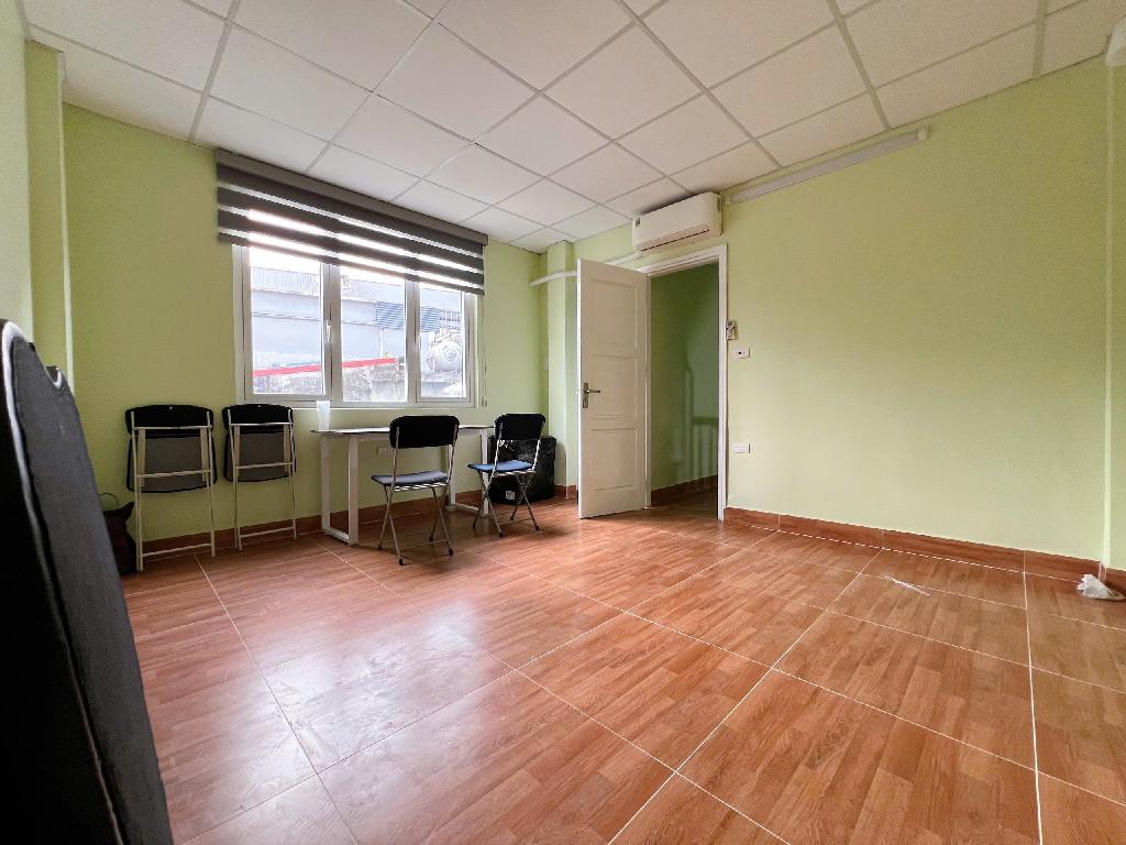 XÃ ĐÀN - CÁCH Ô TÔ ĐỖ 3.8 M - SÁT PHỐ - ĐẸP MỚI Ở LUÔN - NỞ HẬU