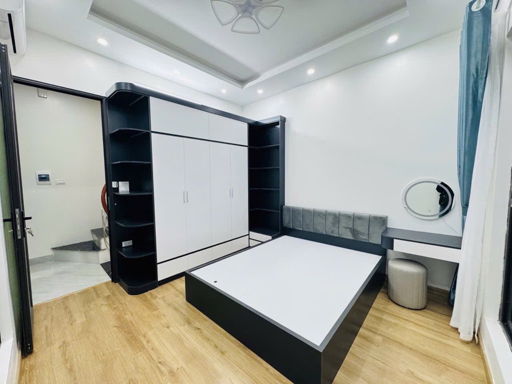 NGÕ RỘNG - LÔ GÓC 3 THOÁNG - NHÀ MỚI SẴN Ở  - THÔNG NGÕ 105 LÁNG HẠ