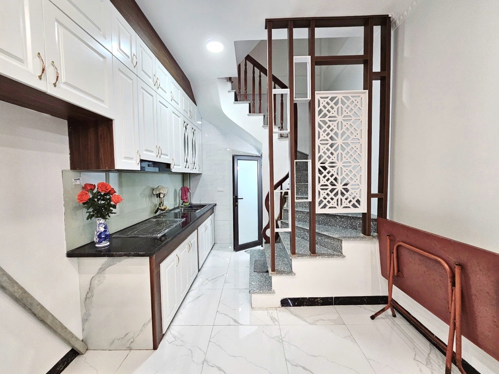 Đầu phố AN DƯƠNG, nhà xây mới, nhiều tiện ích xung quanh