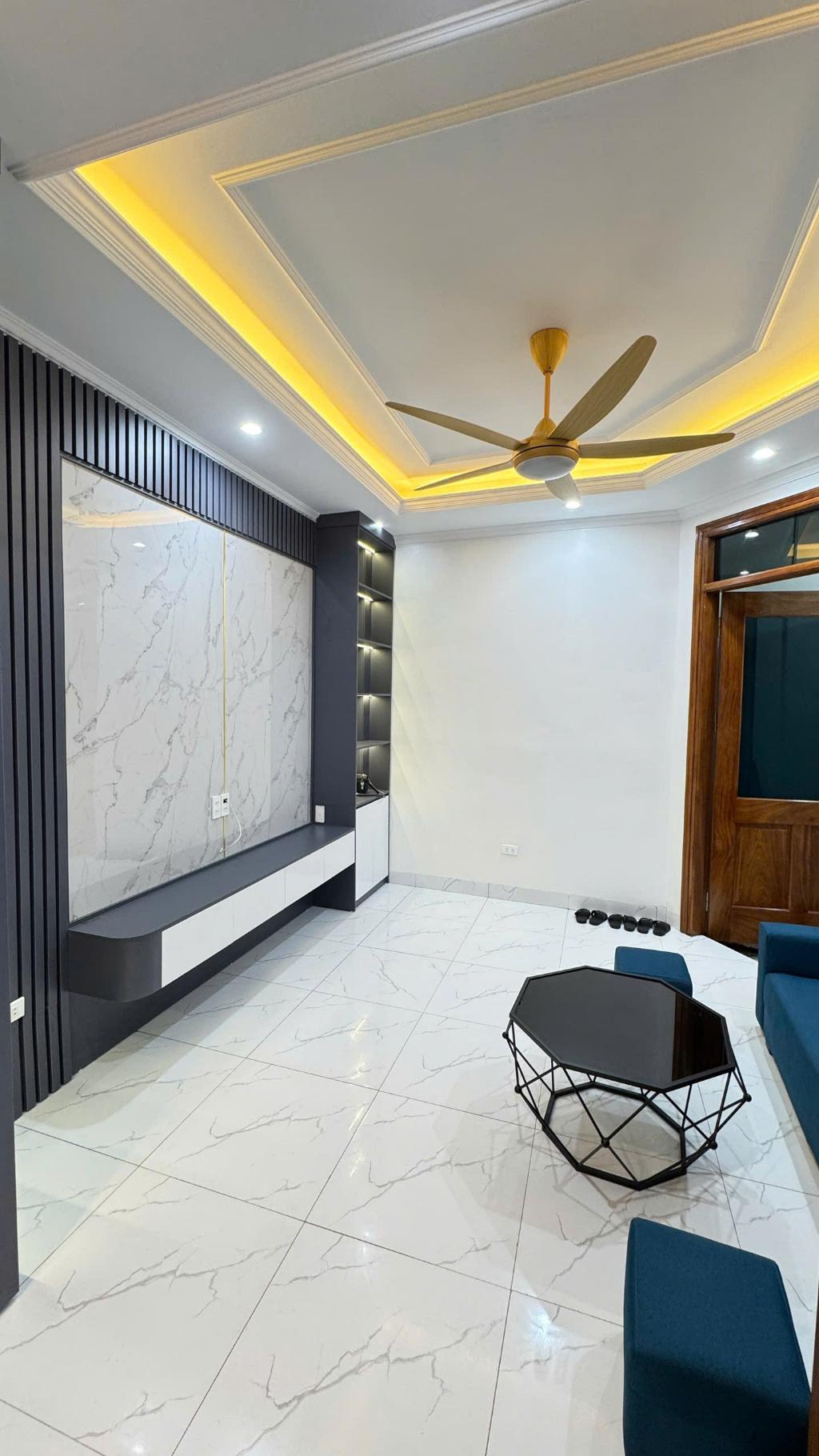 TT ĐỐNG ĐA - NGÕ THÔNG XÃ ĐÀN + PNT, SÂN ĐỂ XE RIÊNG, NỘI THẤT MỚI