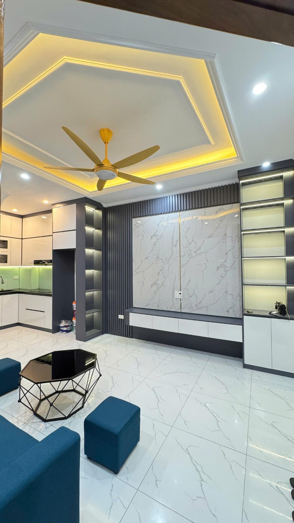 TT ĐỐNG ĐA - NGÕ THÔNG XÃ ĐÀN + PNT, SÂN ĐỂ XE RIÊNG, NỘI THẤT MỚI