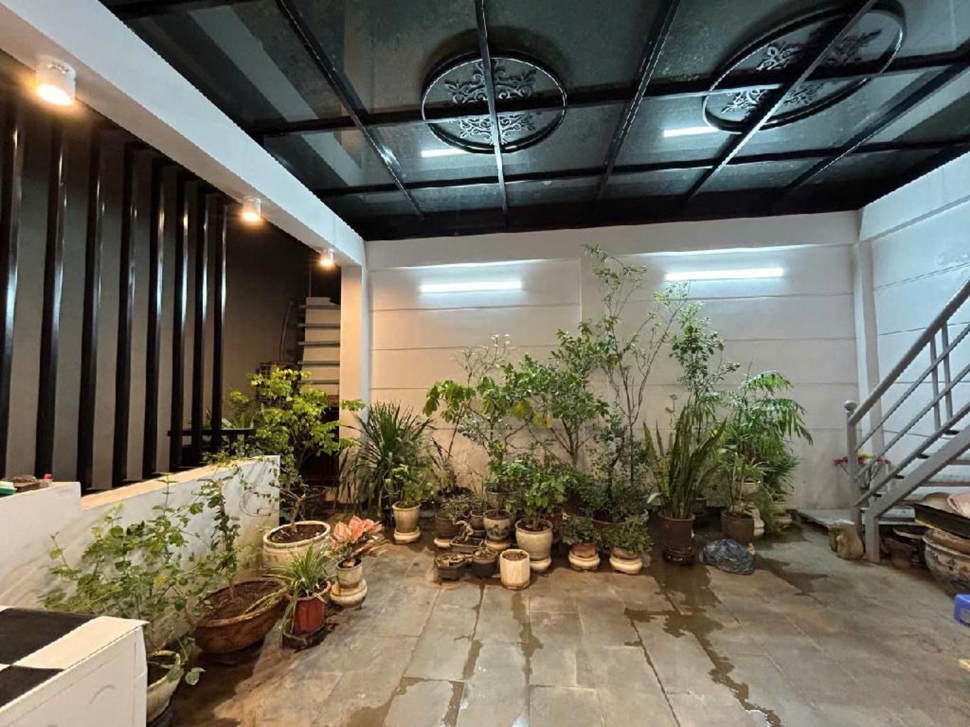 SIÊU PHẨM BA ĐÌNH- NGÕ RỘNG THOÁNG- 50M RA - NHÀ ĐẸP - FULL NỘI THẤT