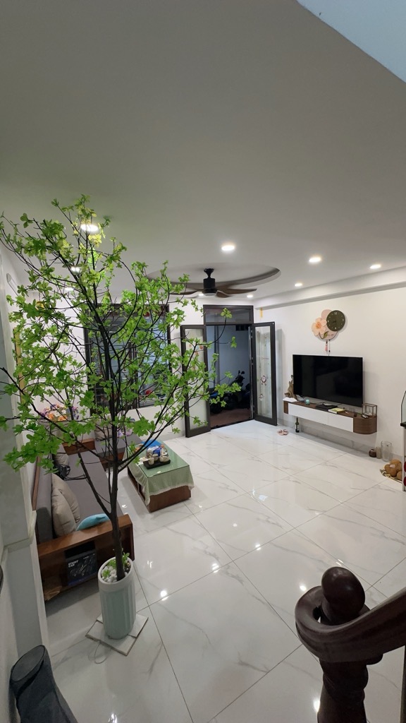 NGUYỄN KHANG - CẦU GIẤY, NHÀ DÂN XÂY CÓ Ô CHỜ THANG MÁY, TẶNG NỘI THẤT