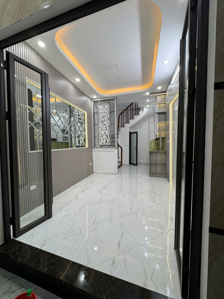 ĐỘI CẤN - NHÀ NHỎ XINH ĐỦ CÔNG NĂNG - GẦN MẶT PHỐ