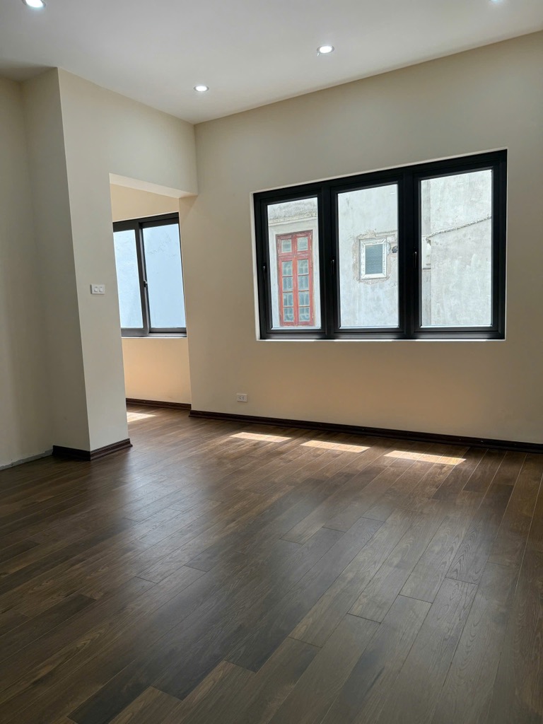 THỤY KHUÊ - 4 TẦNG - 4PN - CÓ SÂN VƯỜN TIỂU CẢNH
