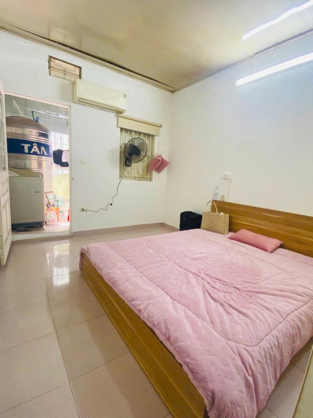 + TRUNG TÂM ĐỐNG ĐA NGÃ TƯ SỞ - 3 TẦNG - 2 NGỦ - ÔTÔ CÁCH NHÀ 15M - SỔ VUÔNG