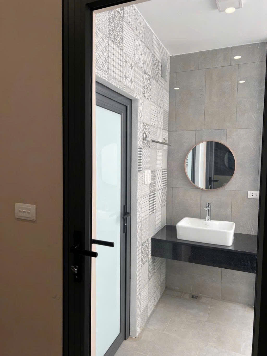 Bán nhà Đội Cấn 68m2, mặt tiền 3.7m, gần trường, gần chợ, gần ô tô