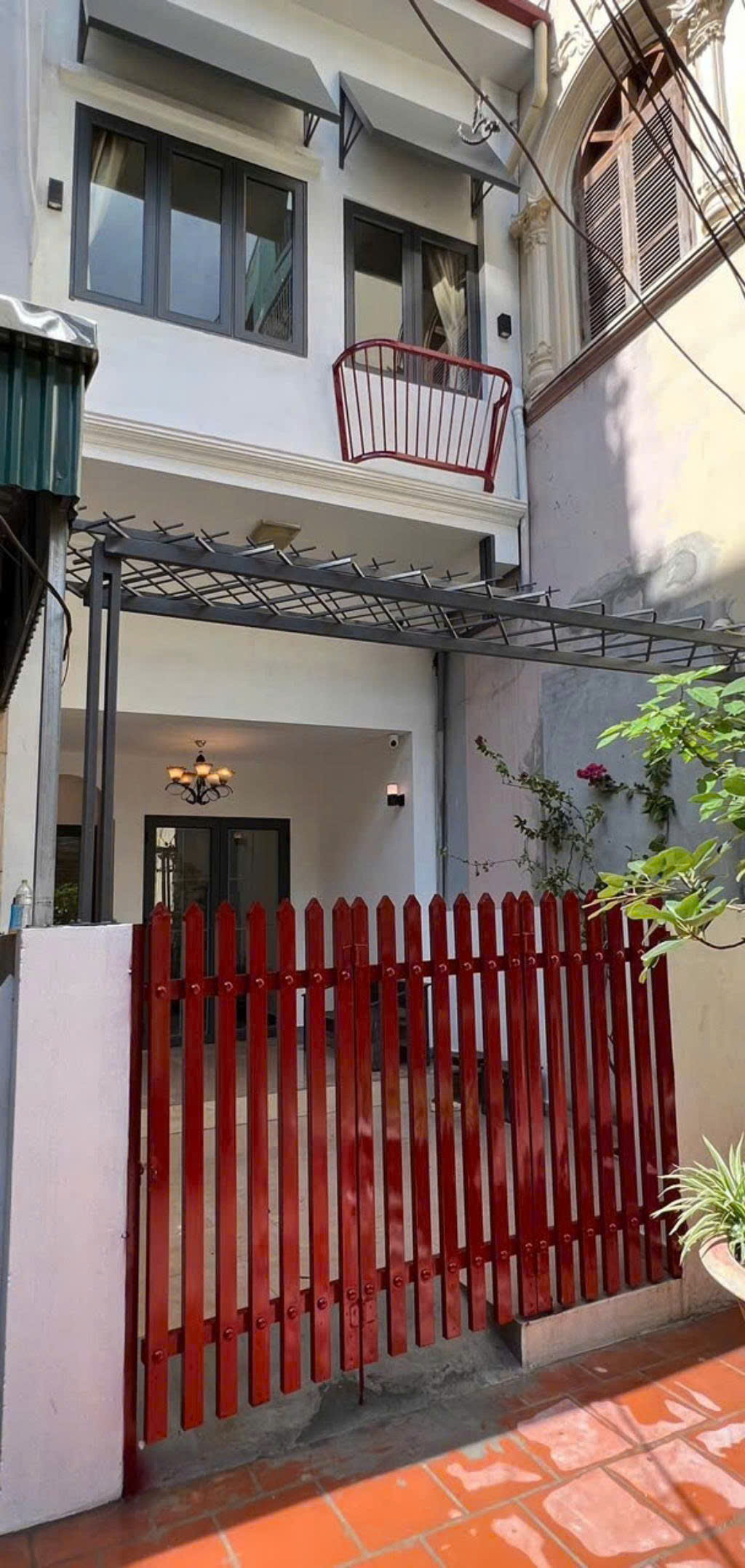 Bán nhà Đội Cấn 68m2, mặt tiền 3.7m, gần trường, gần chợ, gần ô tô