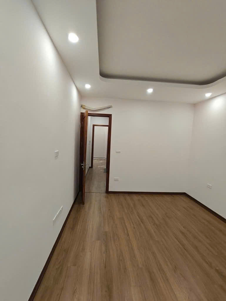 ĐỘI CẤN - Nhà mới, 20m ra mặt phố, gần hồ, khu vực an sinh tốt