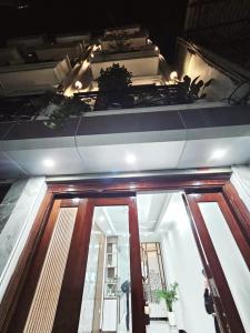 Đầu phố AN DƯƠNG, nhà xây mới, nhiều tiện ích xung quanh