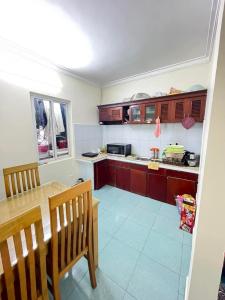 20m ra mặt phố - TT Đống Đa, trước nhà ba gác tránh, gần ô tô đỗ