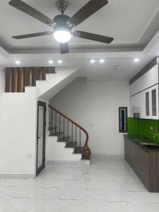 Bán nhà Trâu Quỳ, Gia Lâm - 30 m2 - Nhà mới tinh, sẵn về ở, ô tô đỗ cách 20m - Giá 4.45 tỷ