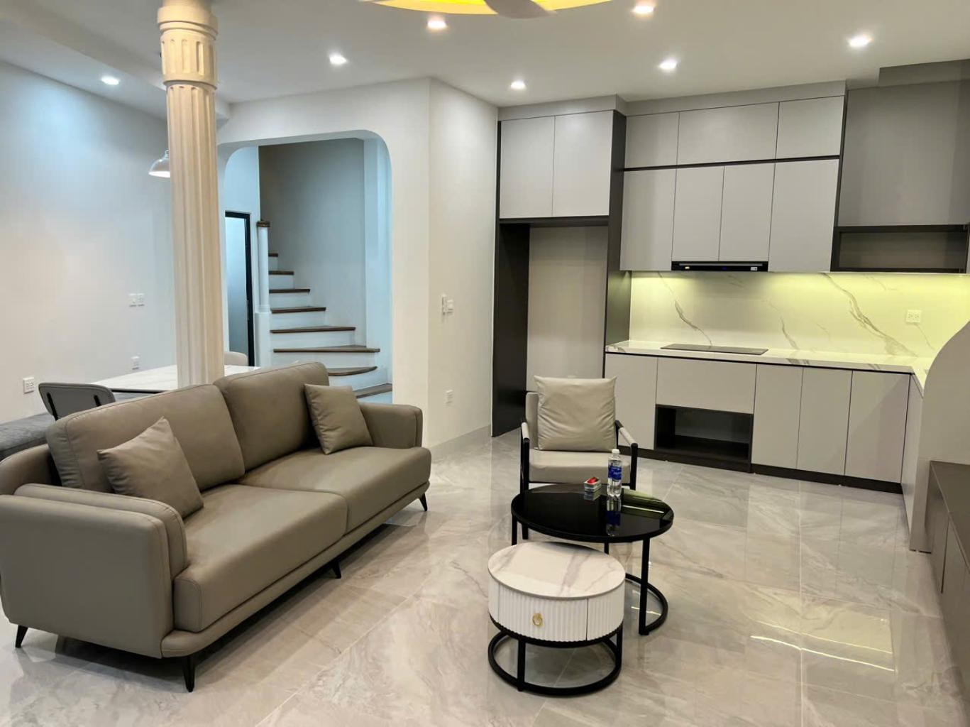 Anh Toản cần bán nhà MỸ Đình, 48m2, xây 5 tầng, 8,25 tỷ.