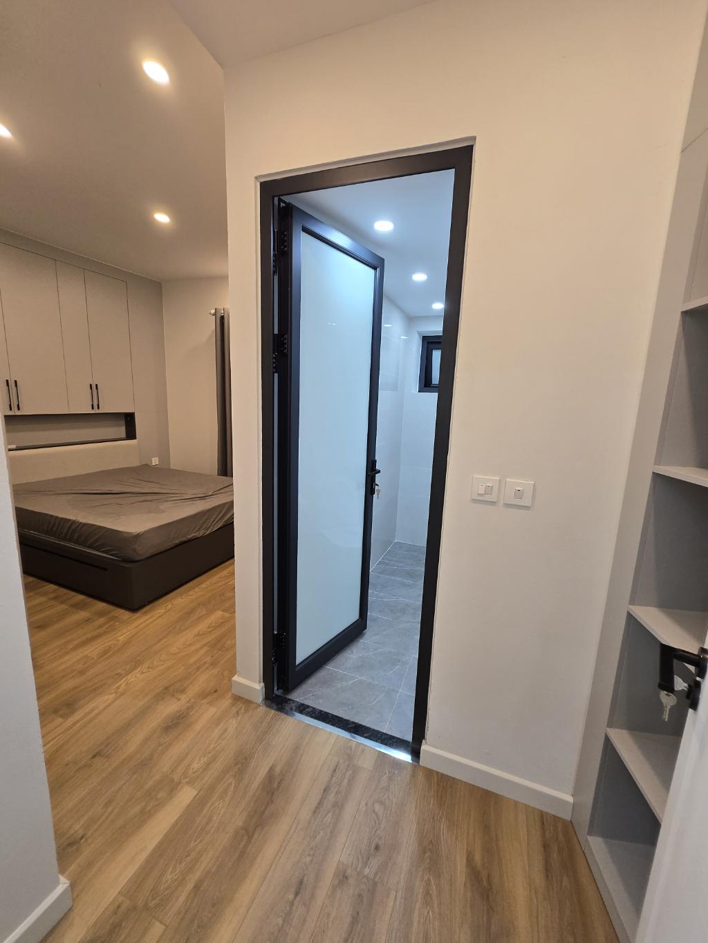 Anh Toản cần bán nhà MỸ Đình, 48m2, xây 5 tầng, 8,25 tỷ.