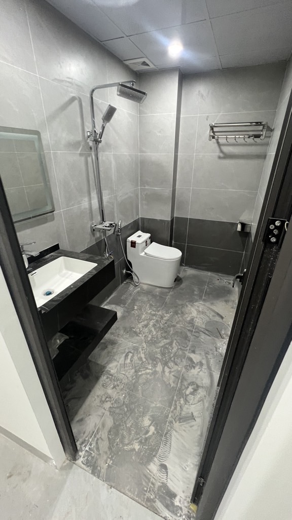 Anh Vương cần bán nhà Tây Mỗ, dân xây 5 tầng, thang máy, 55m2- 7,85 tỷ