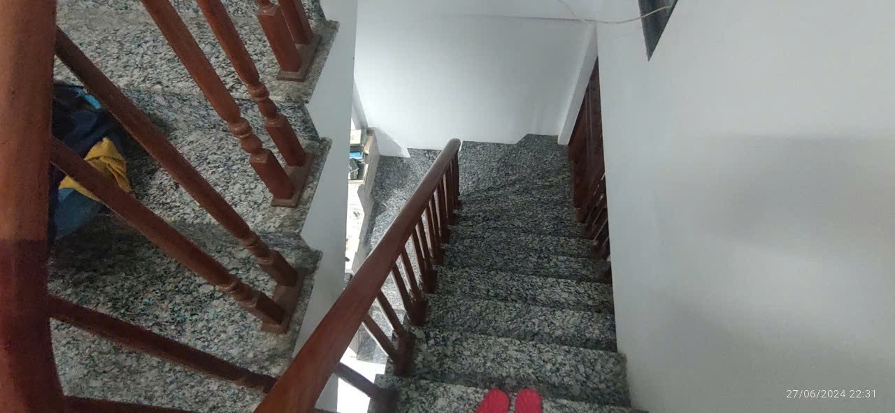 Chị Phúc cần bán nhà Đại Mô, 4 tầng, 39m2, n 5,2tỷ.