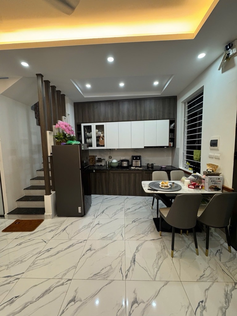 Bán nhà Tây Mỗ, 5 tầng, full nội thất, nhỉnh 6 tỷ.