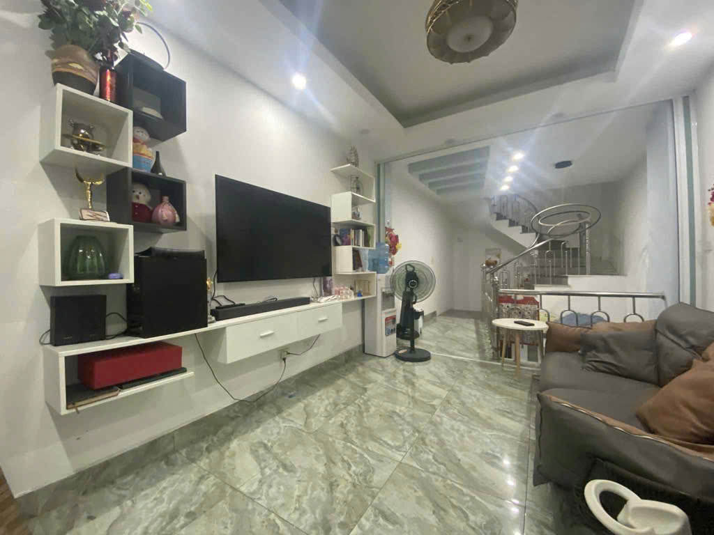 XUÂN ĐỈNH-  NHÀ ĐẸP SẴN Ở LUÔN - Ô TÔ LÙI TẬN CỬA - 30M RA ĐƯỜNG Ô TÔ TRÁNH VÀ BÃI GỬI Ô TÔ - NGÕ THÔNG- 32m Giá 7.6 tỷ ctl