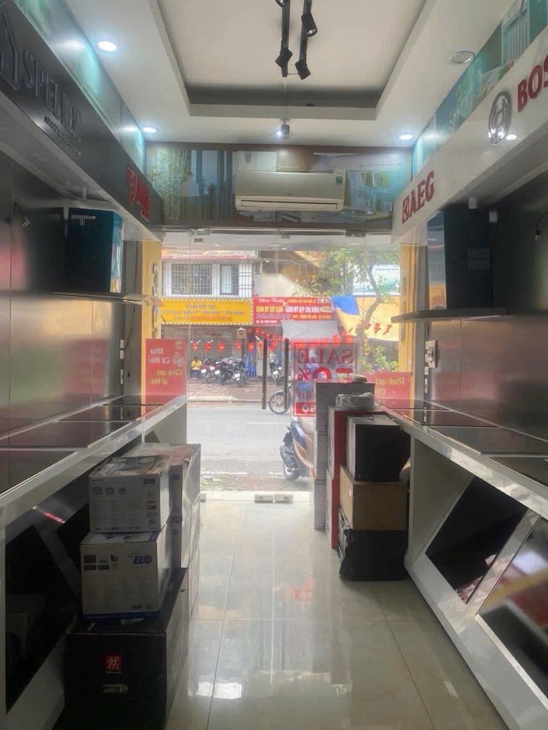 Bán nhà mặt phố Thái Thịnh