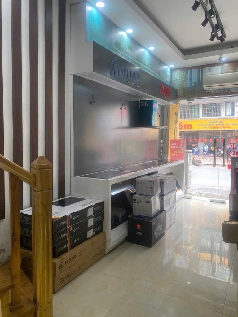 Bán nhà mặt phố Thái Thịnh