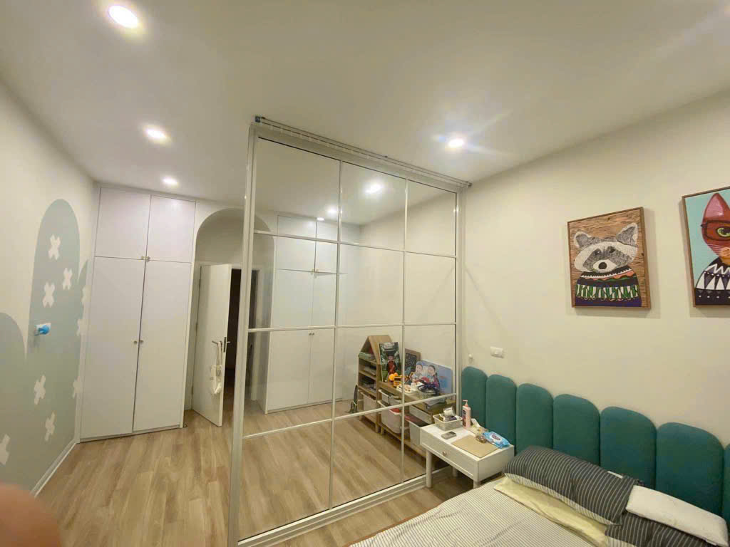 Bán nhà,Ngõ chợ Khâm thiên 38m2  4 Từng mặt tiền 3,8 mét Giá 6,35 tỷ