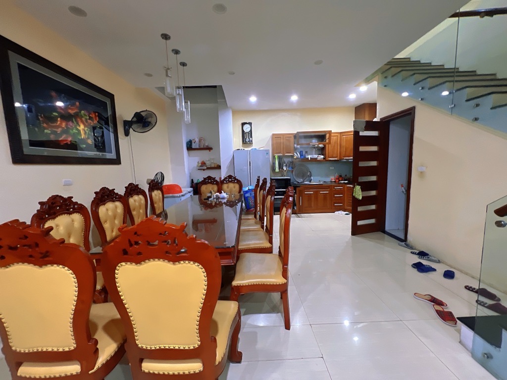 SIÊU PHẨM LIỀN KỀ XUÂN THỦY, CẦU GIẤY, 85M x 5T – MT 6M – VỈA HÈ, Ô TÔ TRÁNH, KD ĐỈNH,32TỶ