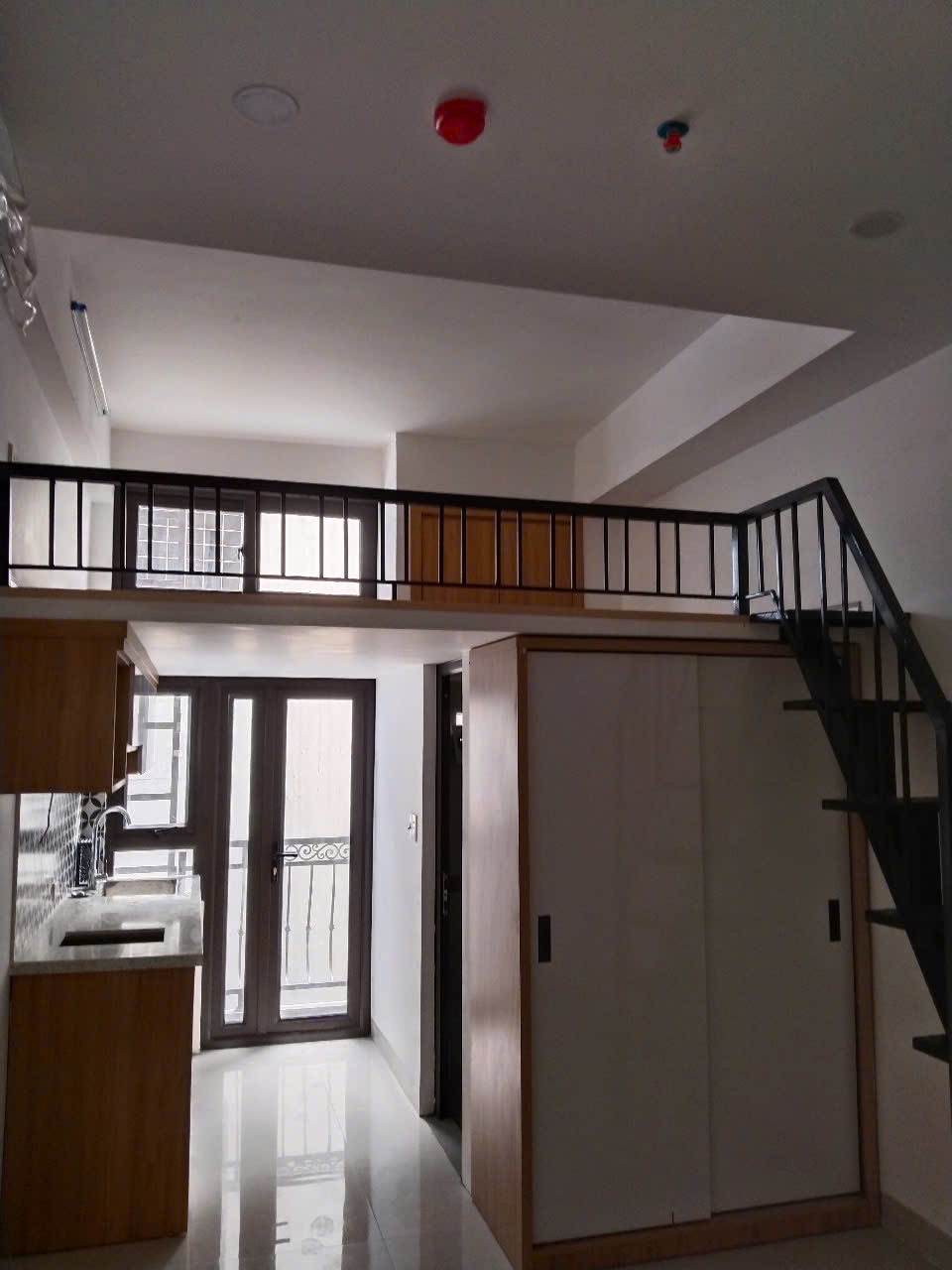 Bán Tòa CHDV Mai Dịch 100m2 x 8 Tầng, TM, 28 P Full Đồ, Pccc đầy đủ, DT 2,4ty/năm, 35 tỷ