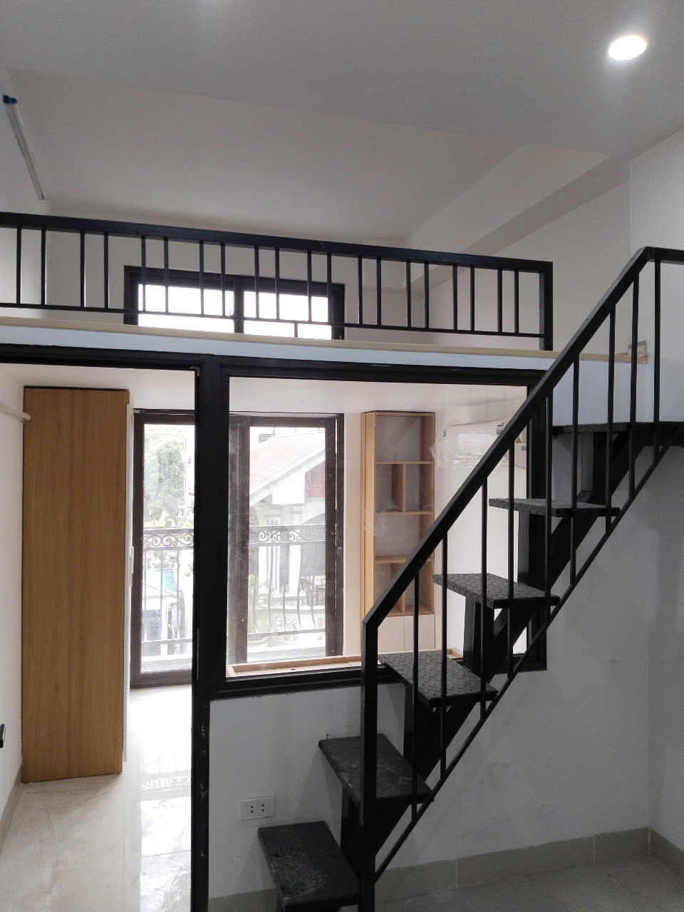 Bán Tòa CHDV Mai Dịch 100m2 x 8 Tầng, TM, 28 P Full Đồ, Pccc đầy đủ, DT 2,4ty/năm, 35 tỷ